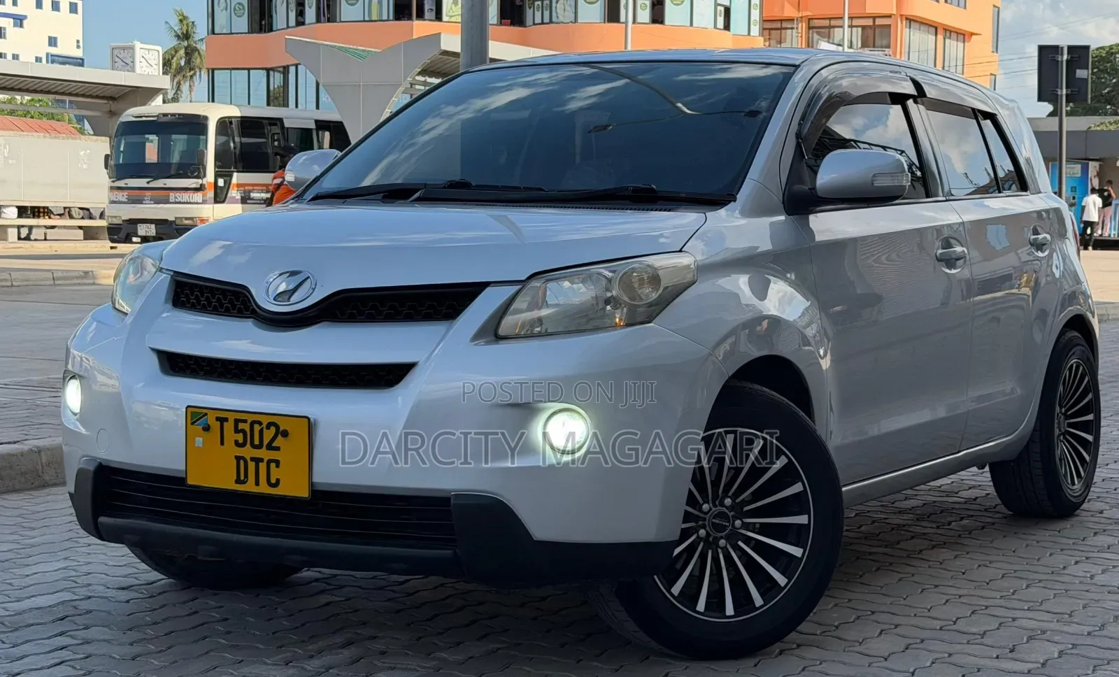 Toyota IST 2010 Silver