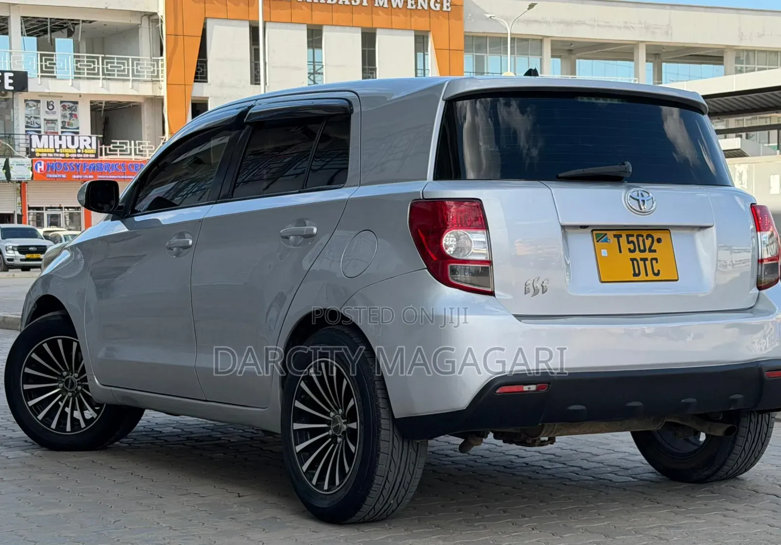 Toyota IST 2010 Silver