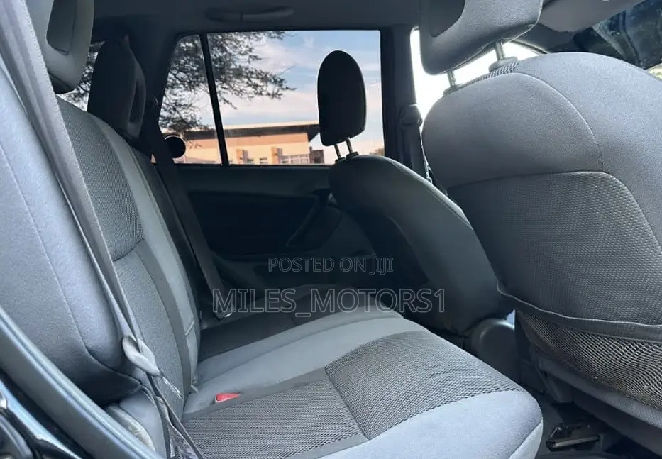 Toyota RAV4 2001 Black