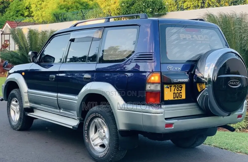 Toyota Land Cruiser Prado 2004 Blue