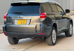 Toyota Vanguard 2012 Black