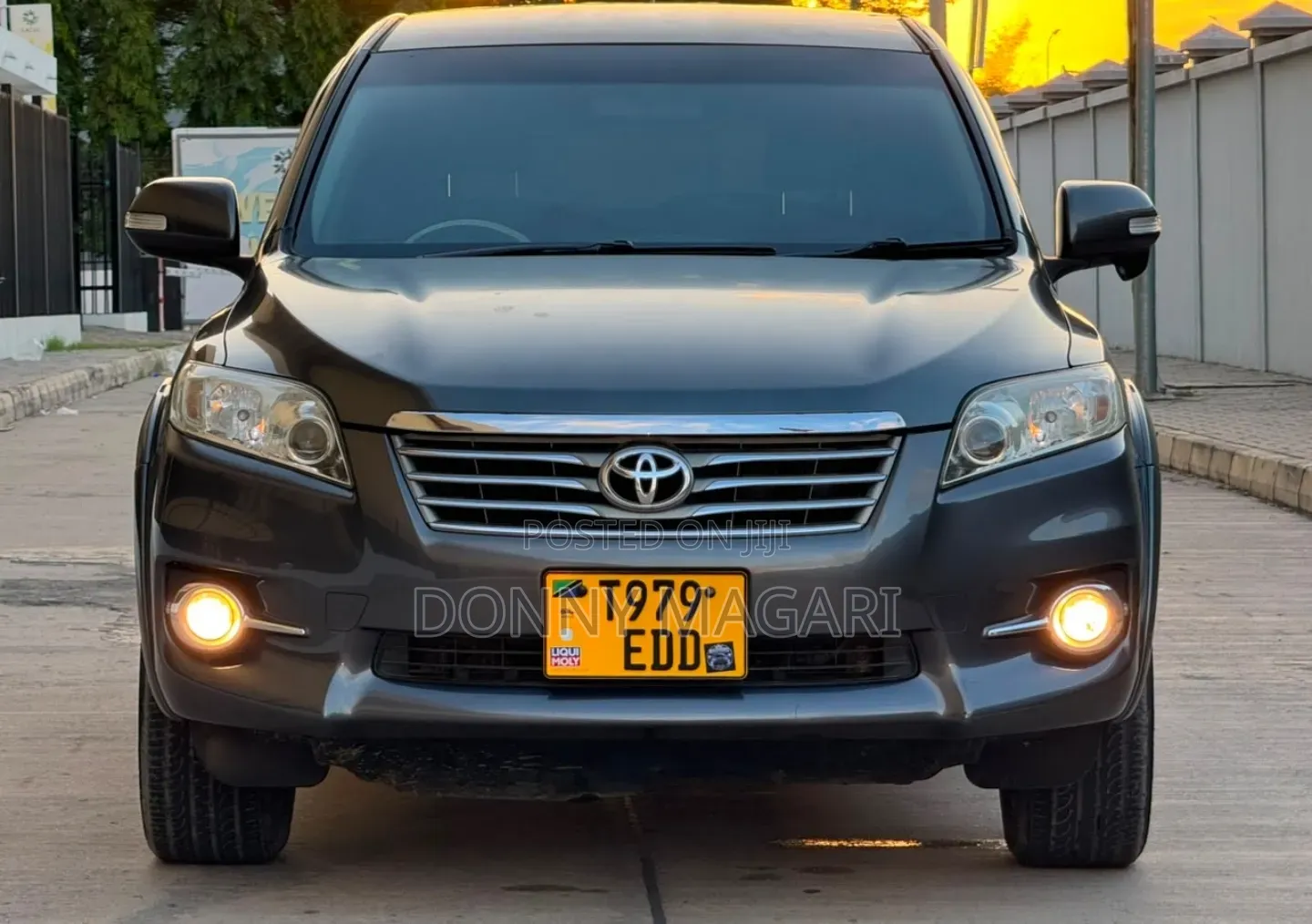 Toyota Vanguard 2012 Black