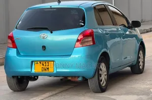 Toyota Vitz 2006 Blue