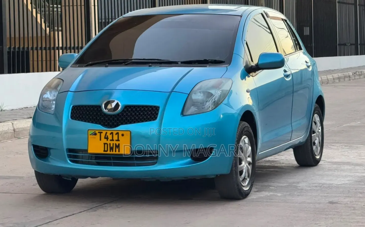 Toyota Vitz 2006 Blue