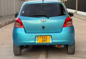 Toyota Vitz 2006 Blue