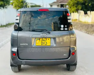 Toyota Sienta 1.5 AWD 2006 Gray