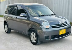 Toyota Sienta 1.5 AWD 2006 Gray