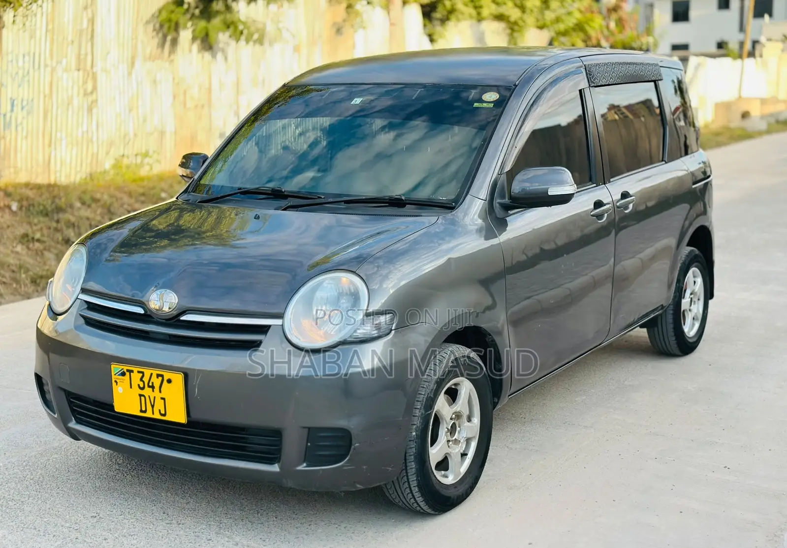 Toyota Sienta 1.5 AWD 2006 Gray