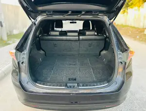 Toyota Harrier 2.0 2015 Black