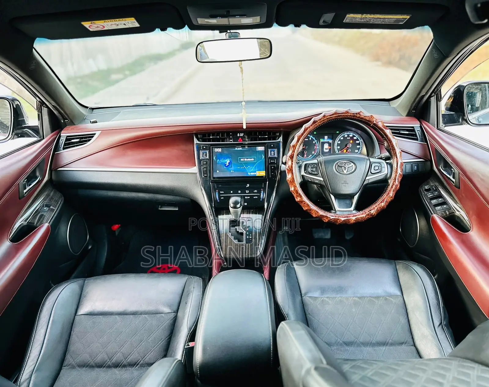 Toyota Harrier 2.0 2015 Black
