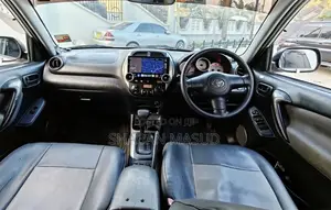 Toyota RAV4 Automatic 2004 Silver