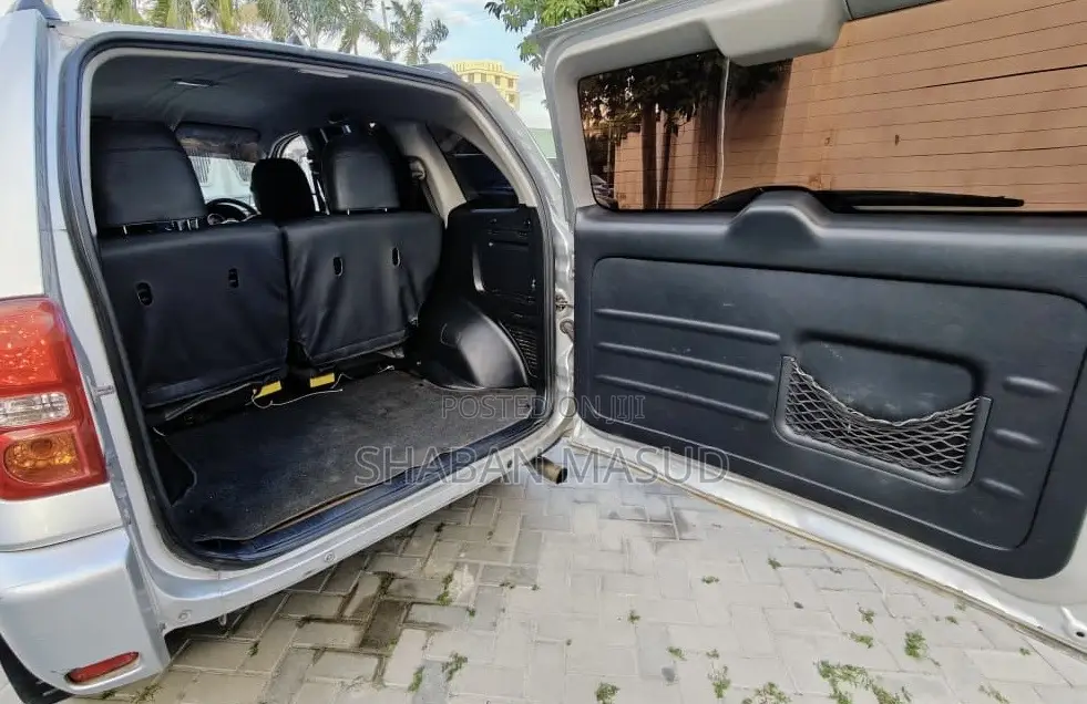 Toyota RAV4 Automatic 2004 Silver