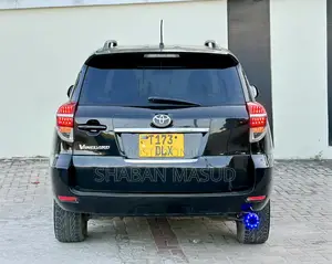 Toyota Vanguard 2010 Black