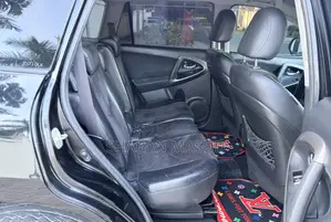 Toyota Vanguard 2010 Black