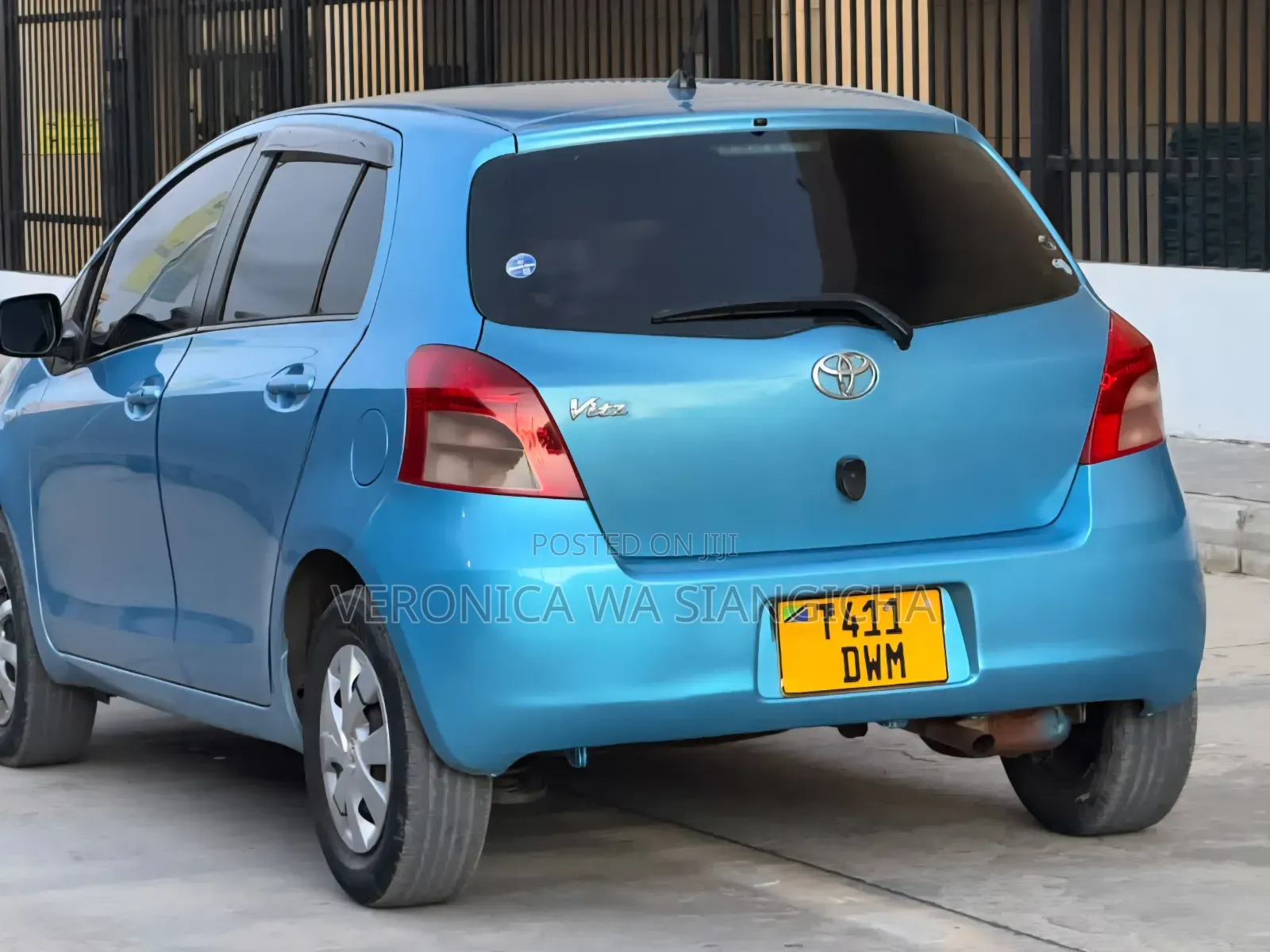 Toyota Vitz 2006 Blue