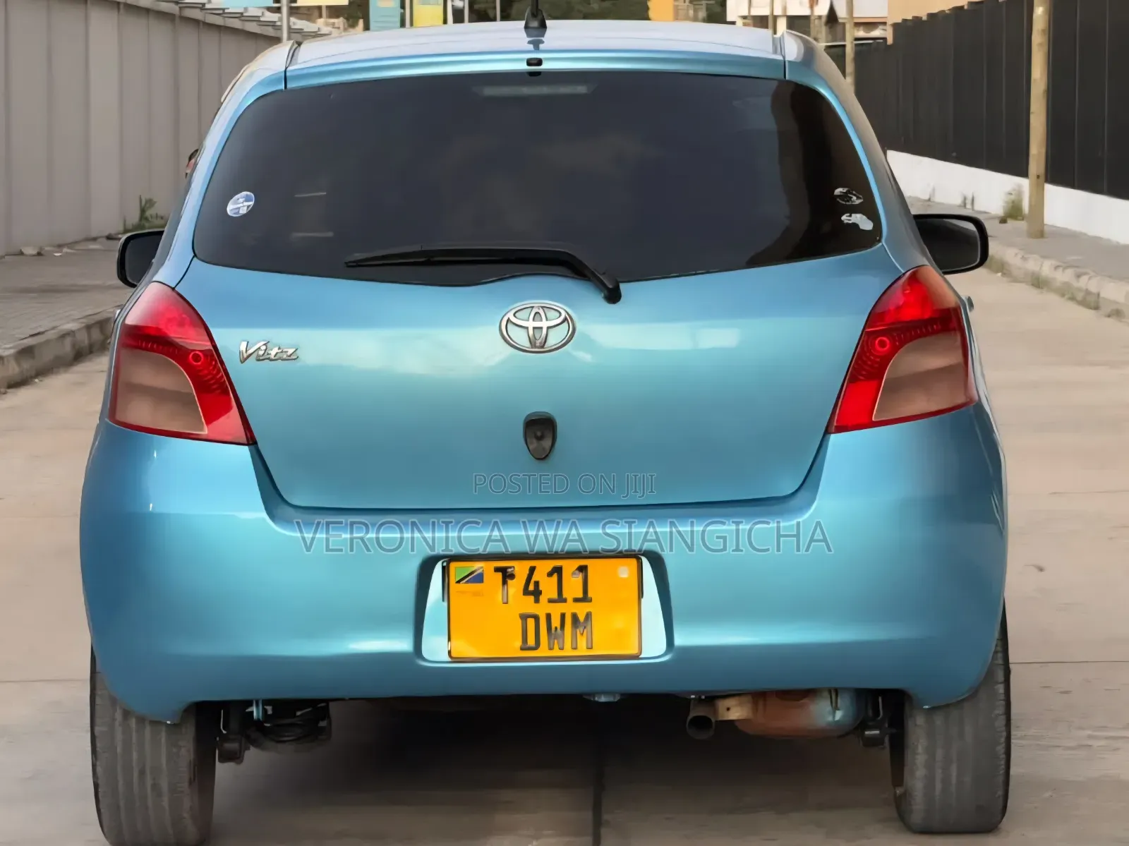 Toyota Vitz 2006 Blue