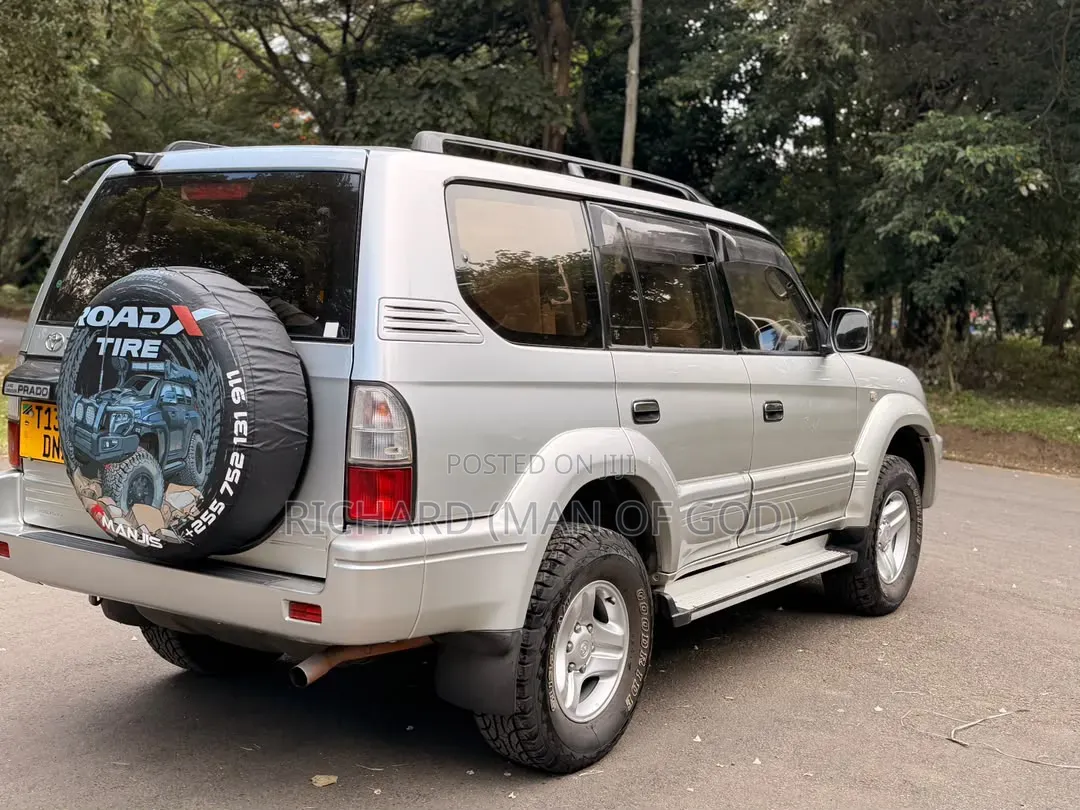 Toyota Land Cruiser Prado 2001 Silver