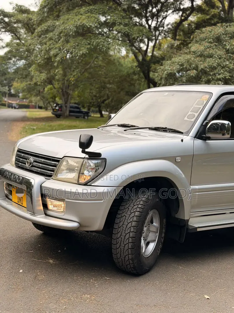 Toyota Land Cruiser Prado 2001 Silver