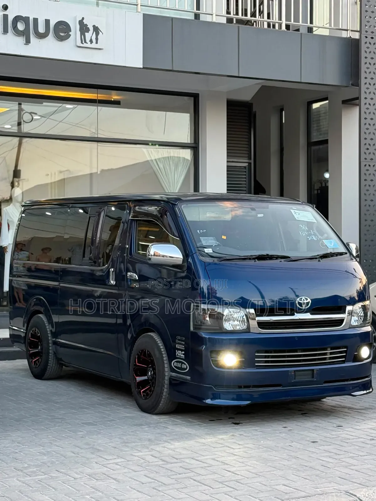 Toyota HiAce 2006 Blue