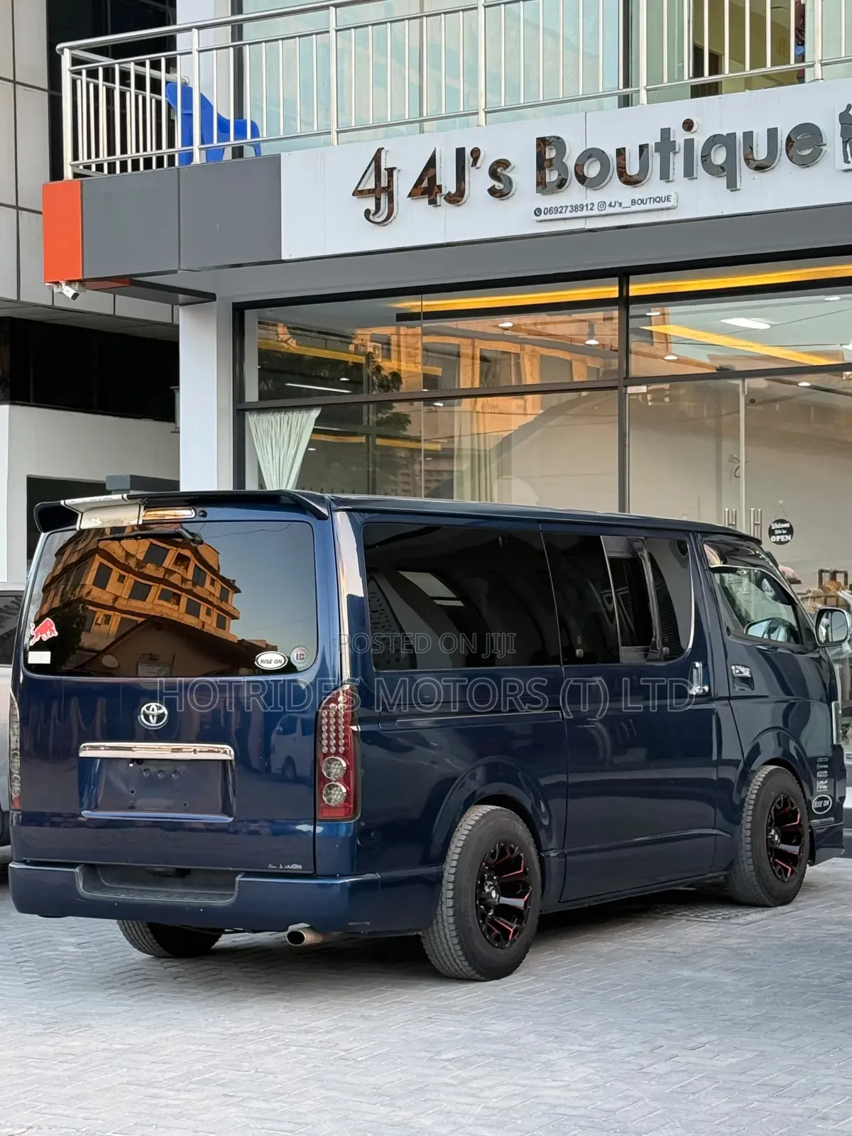 Toyota HiAce 2006 Blue