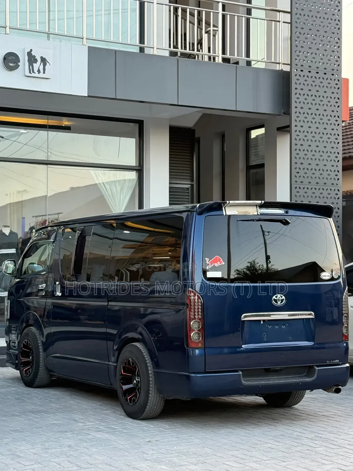 Toyota HiAce 2006 Blue
