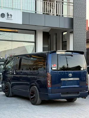 Toyota HiAce 2006 Blue