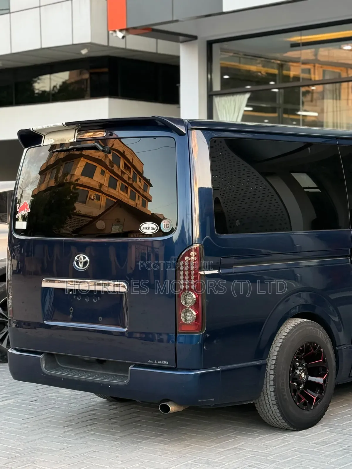 Toyota HiAce 2006 Blue