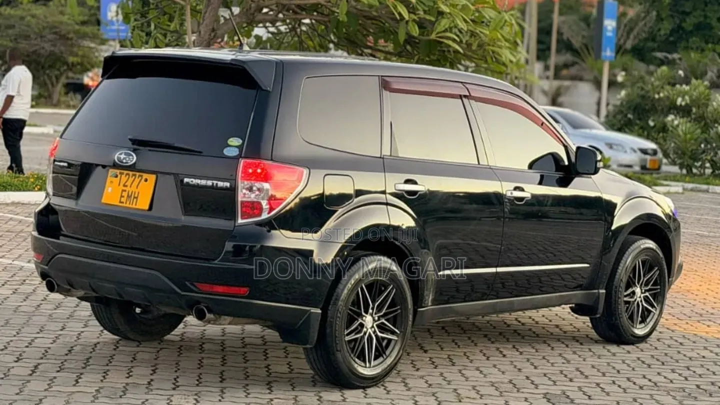 Subaru Forester 2011 Black