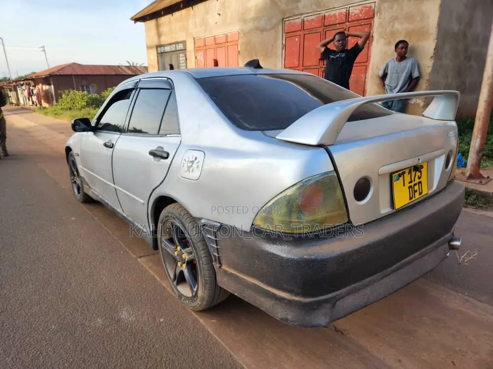 Toyota Altezza 2002 Silver