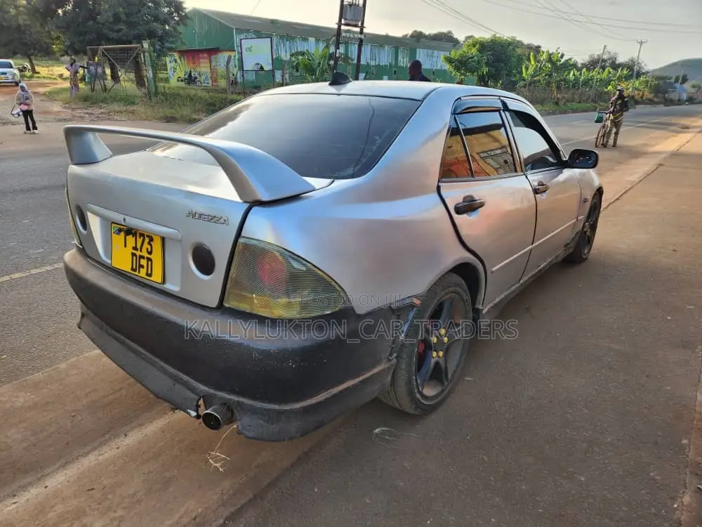 Toyota Altezza 2002 Silver
