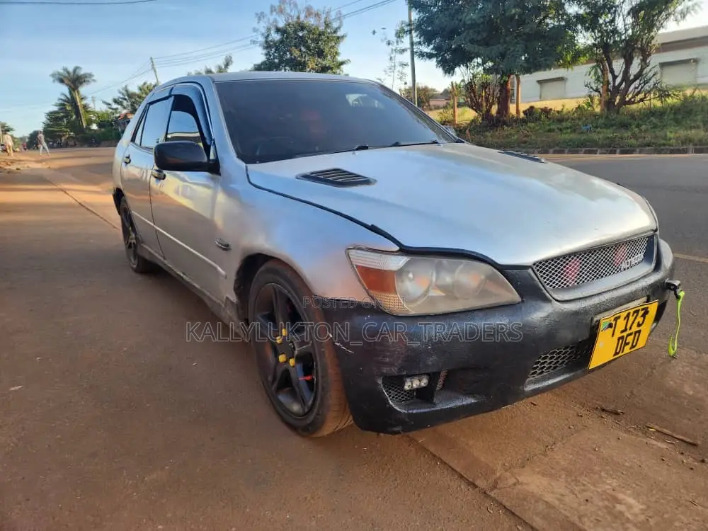 Toyota Altezza 2002 Silver