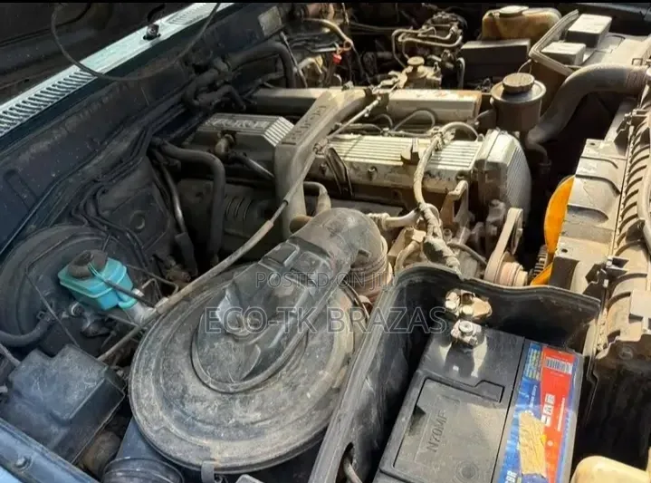 Toyota Land Cruiser 2000 Black