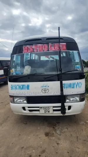 Toyota Coaster 1999 White