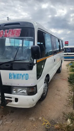 Toyota Coaster 1999 White
