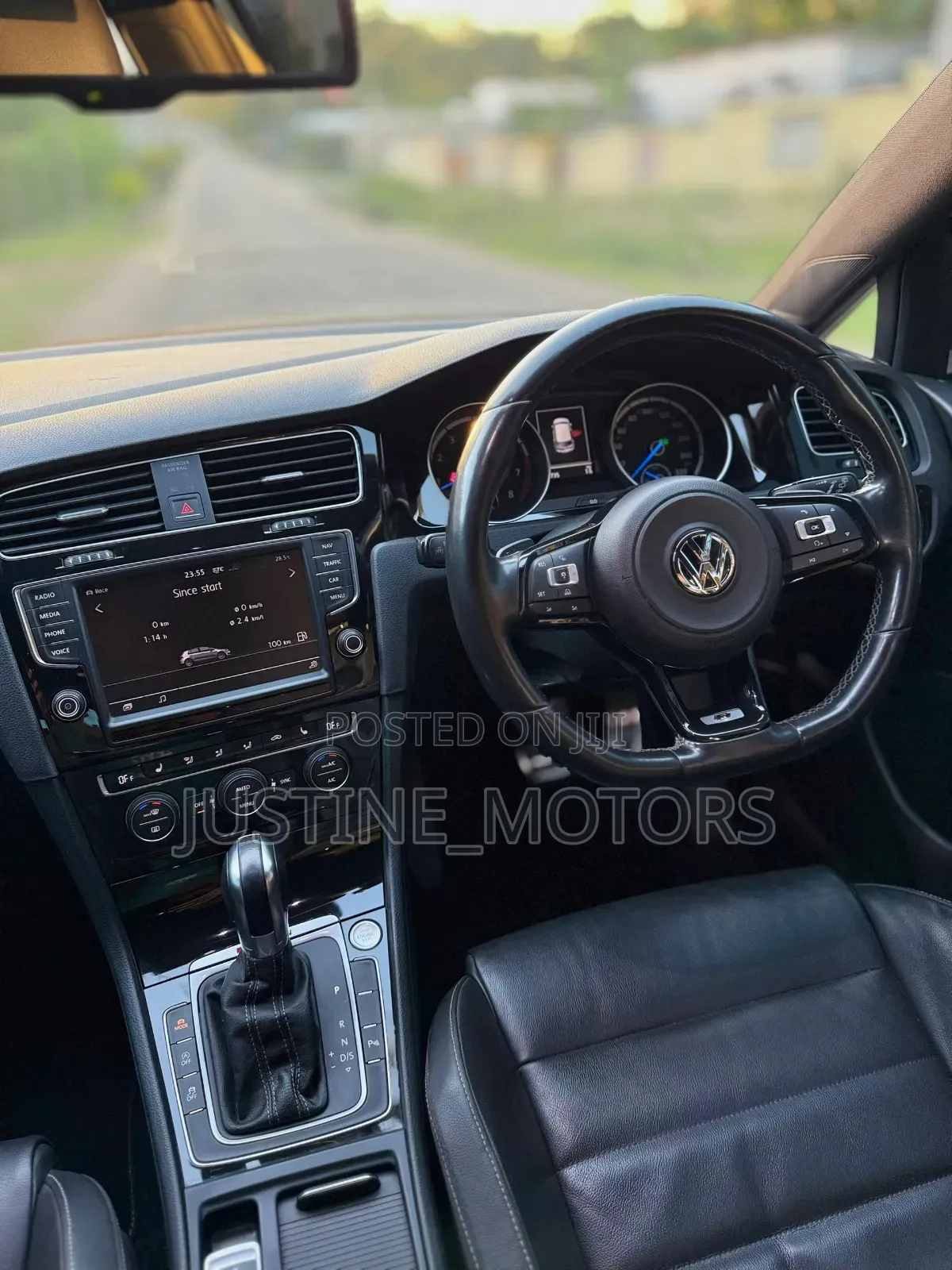 Volkswagen Golf 2016 White
