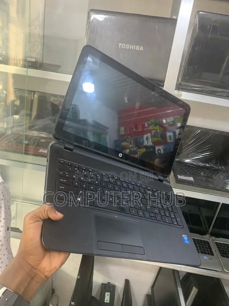 Laptop HP 15-F272wm 4GB Intel Core I3 HDD 500GB