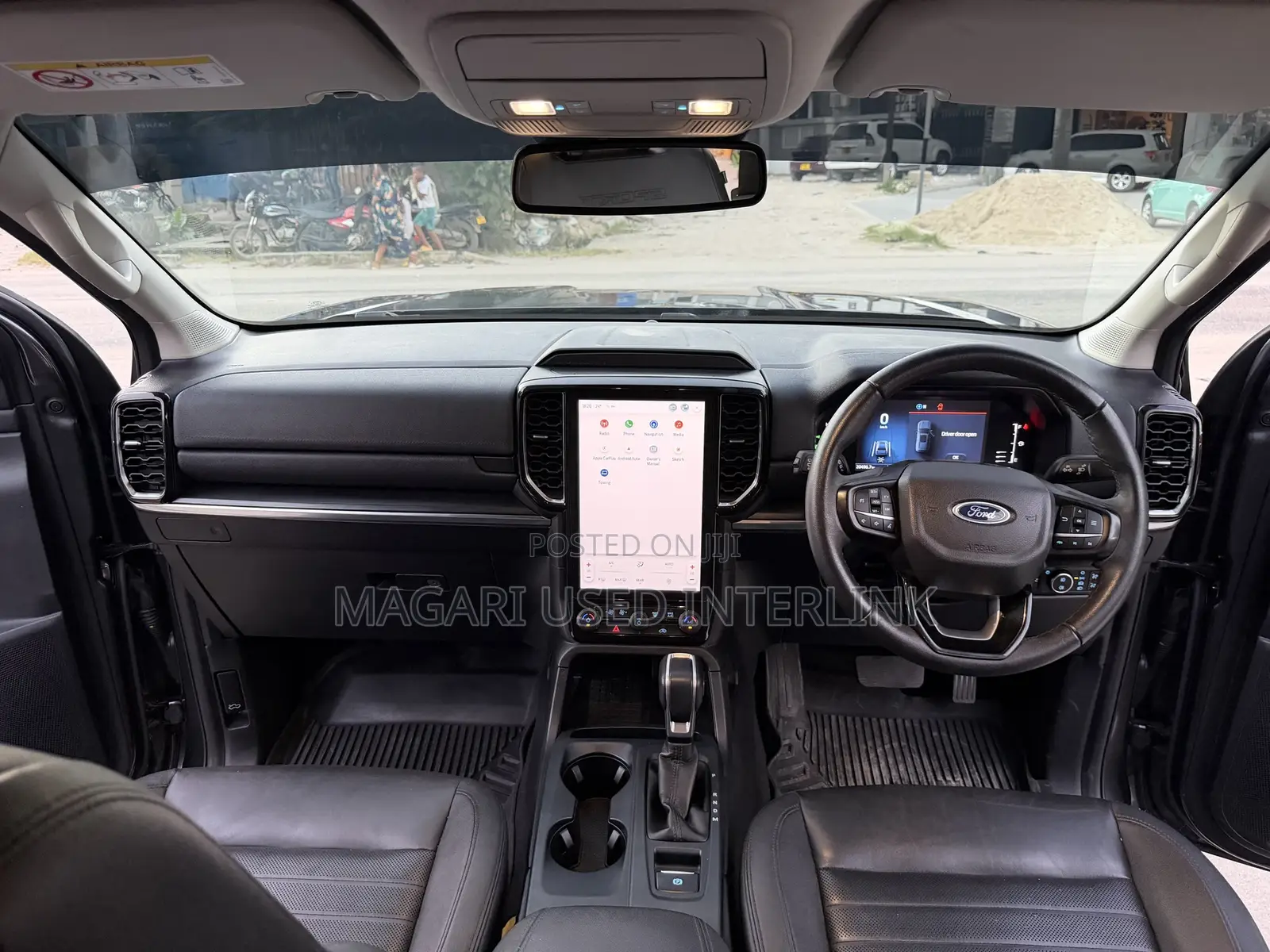 Ford Everest 2024 Gray