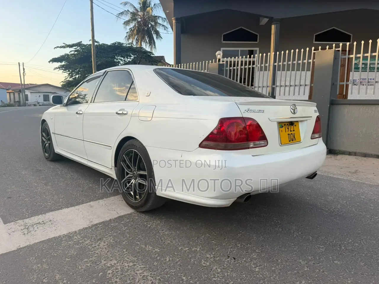 Toyota Crown Royale 2005 White
