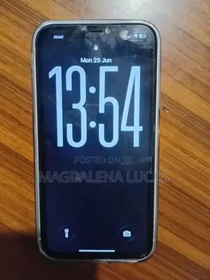 Apple iPhone 11 64 GB Silver