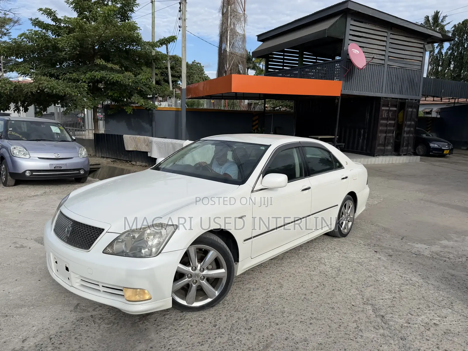Toyota Crown 2004 Pearl