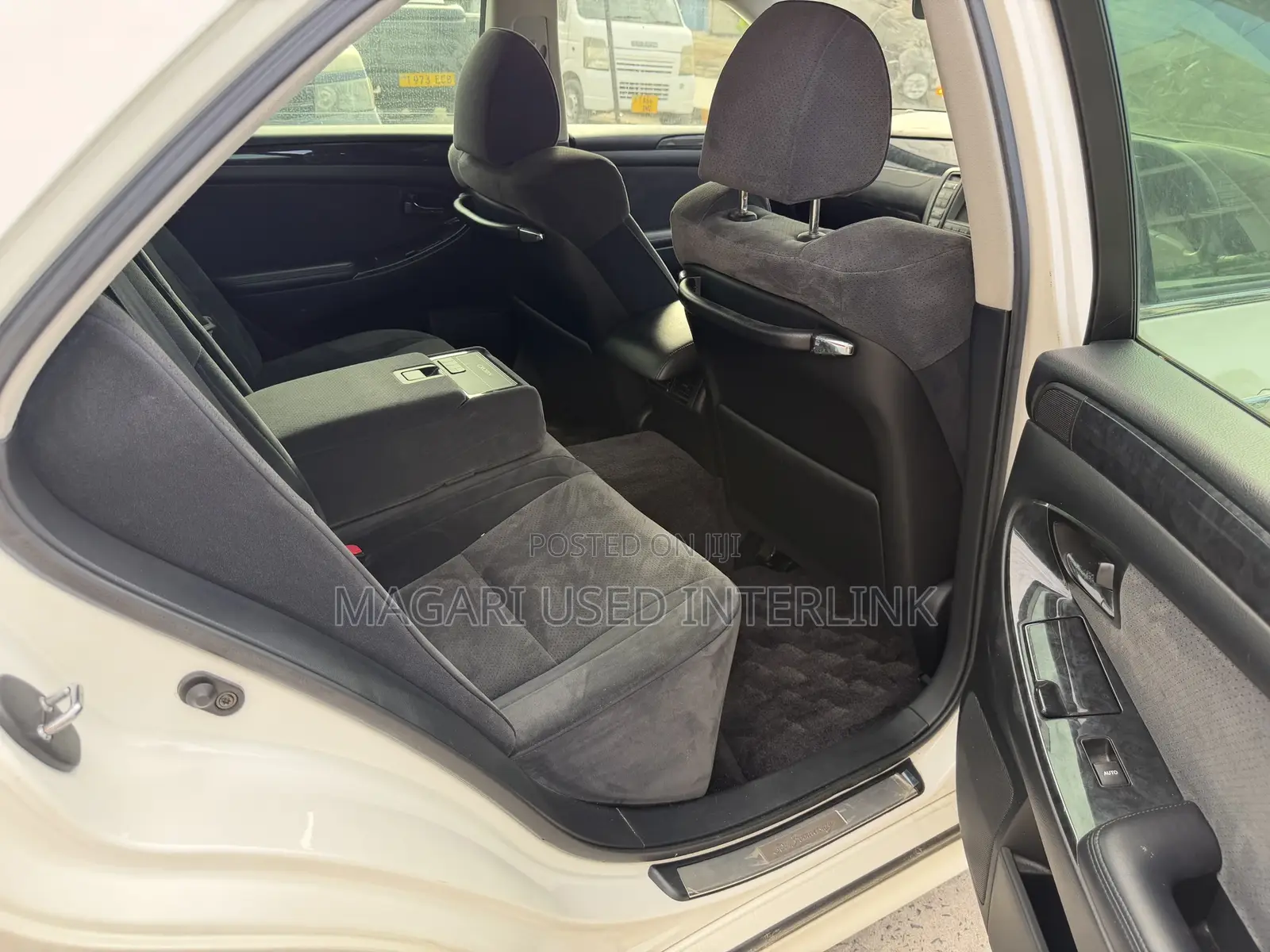 Toyota Crown 2004 Pearl