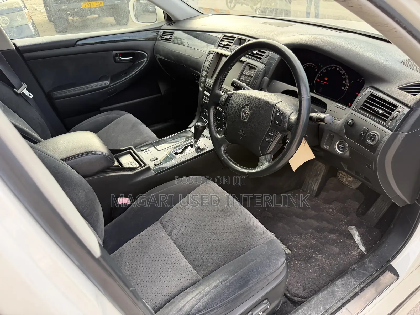 Toyota Crown 2004 Pearl