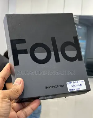New Samsung Galaxy Z Fold4 512 GB Black