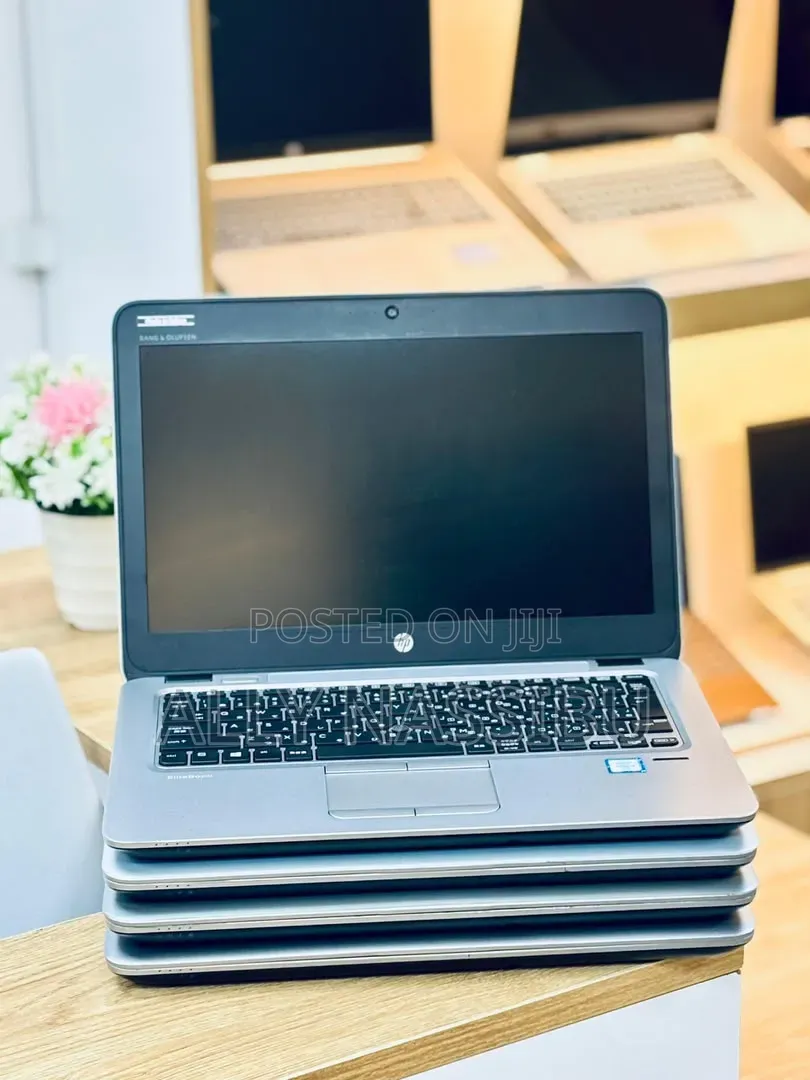 Laptop HP EliteBook 820 G3 8GB Intel Core 5 SSD 256GB
