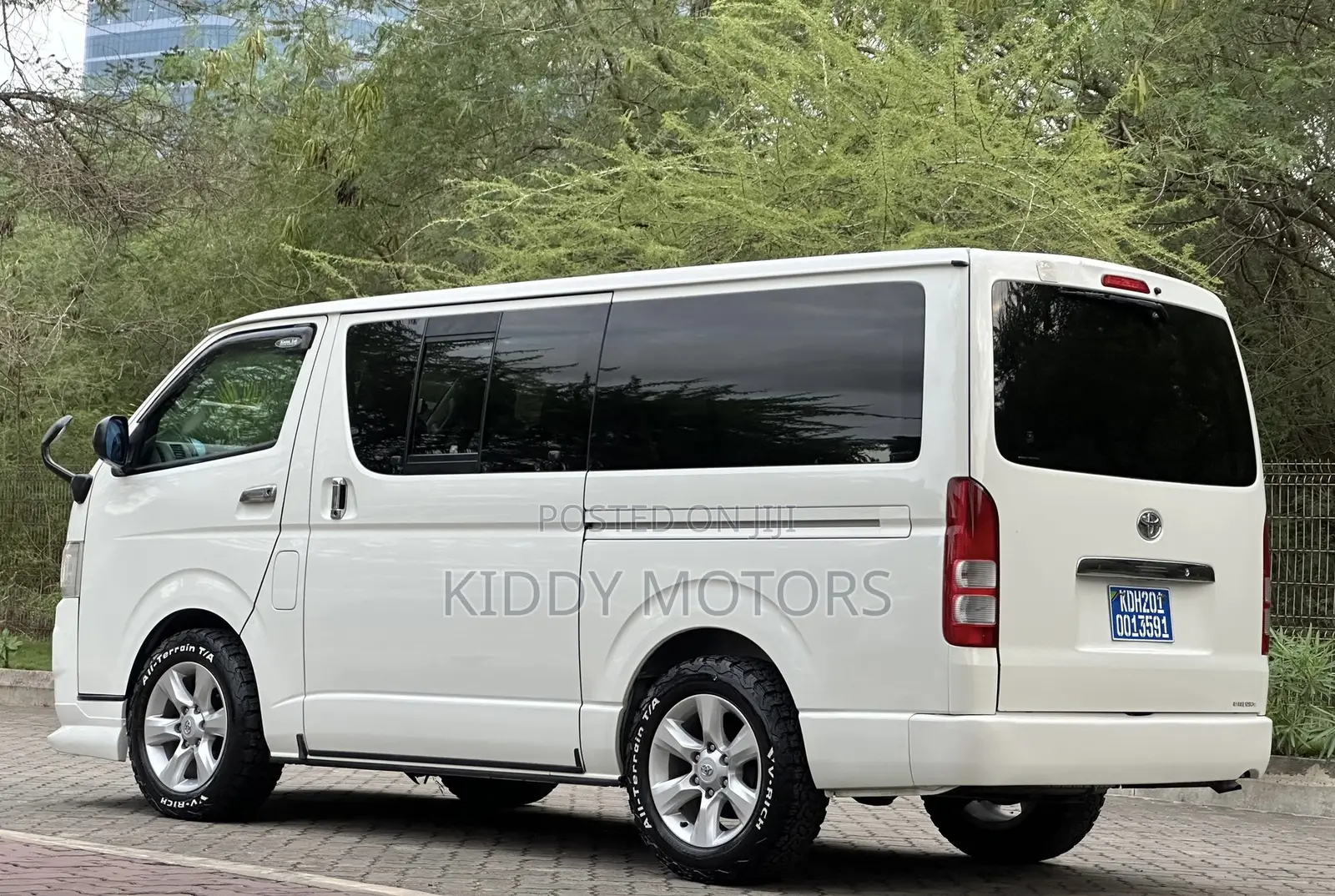 Toyota HiAce 2008 White