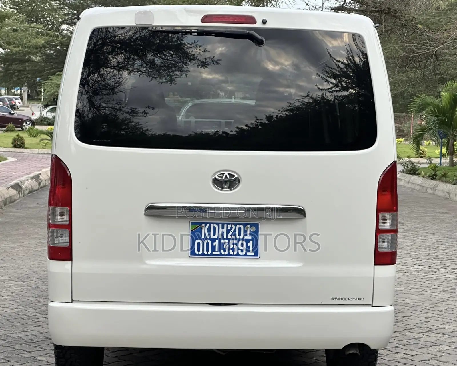 Toyota HiAce 2008 White
