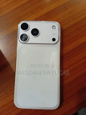 Apple iPhone 11 64 GB Silver