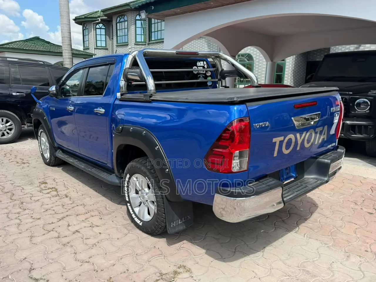 Toyota Hilux 2019 Blue
