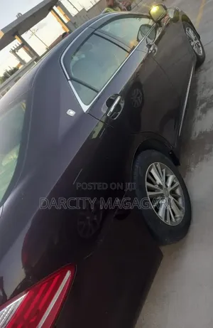 Toyota Crown 2010