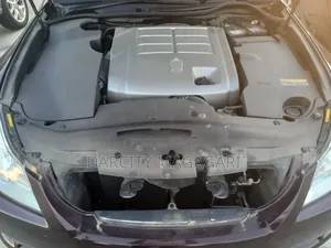 Toyota Crown 2010